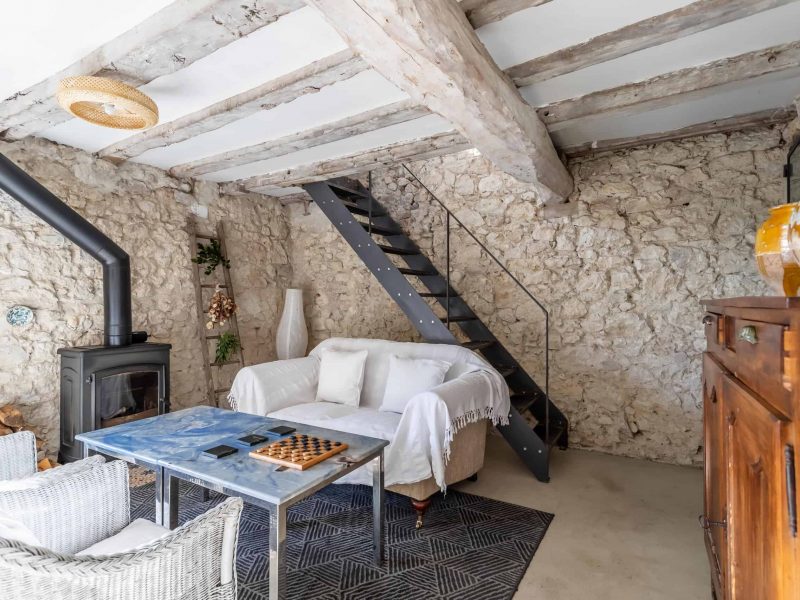 Kitchen-seating-WMC496