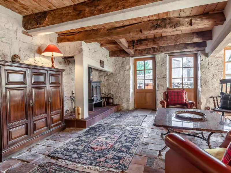 Living-back-3-WMC672