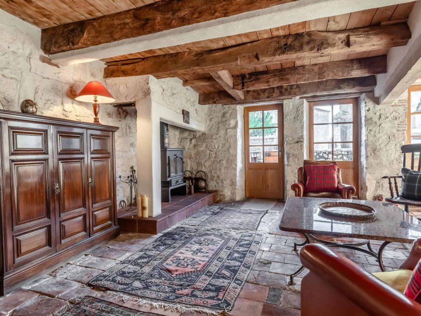 Living-back-3-WMC672