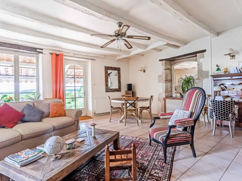 Salle de séjour-2-WMC281