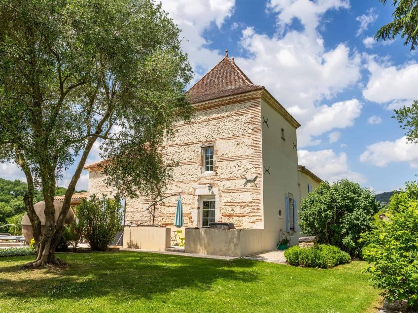 Manoir Gardens-WMC587-05