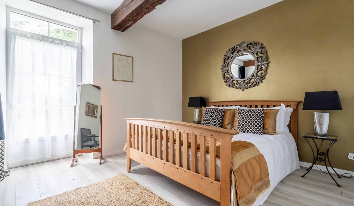 Manoir Ground Floor Bedroom Suite-WMC587-07