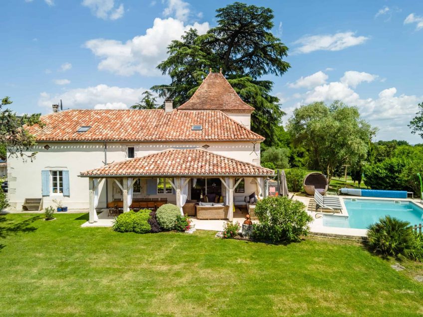 Manoir-front-2-WMC587