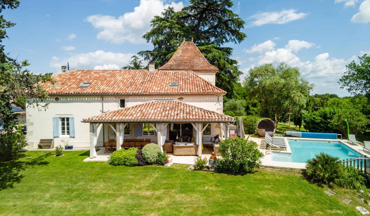 Manoir-front-2-WMC587