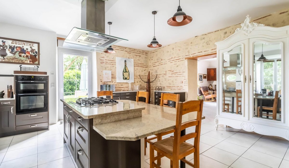 Manoir-kitchen-2-WMC587