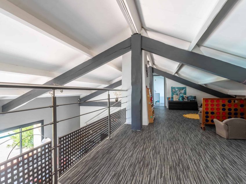Mezzanine-WMC649