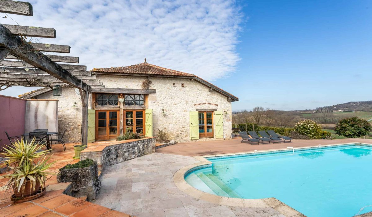 Pool-terrace-WMC547 (1)