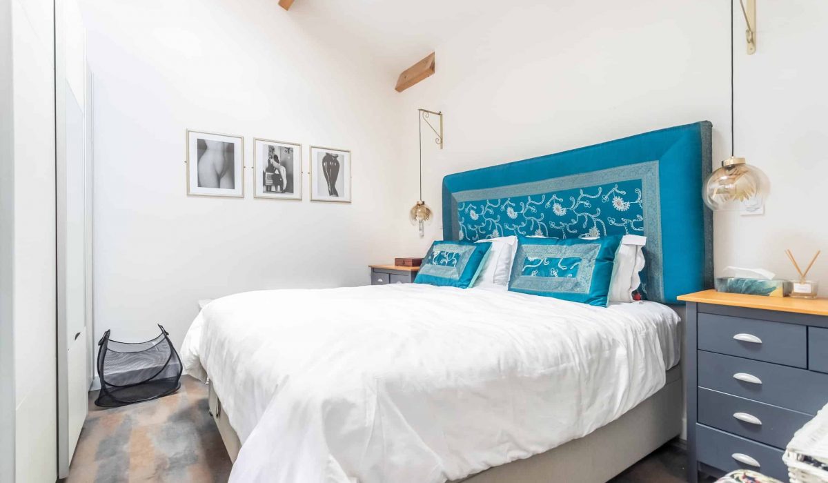 Potagee apartment bedroom-WMC587-58