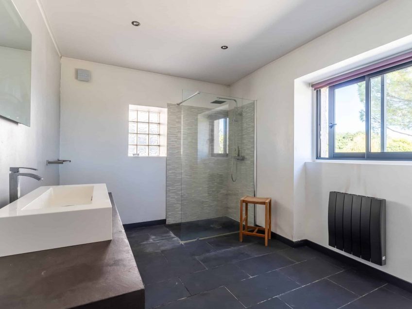 SHower-2-WMC649