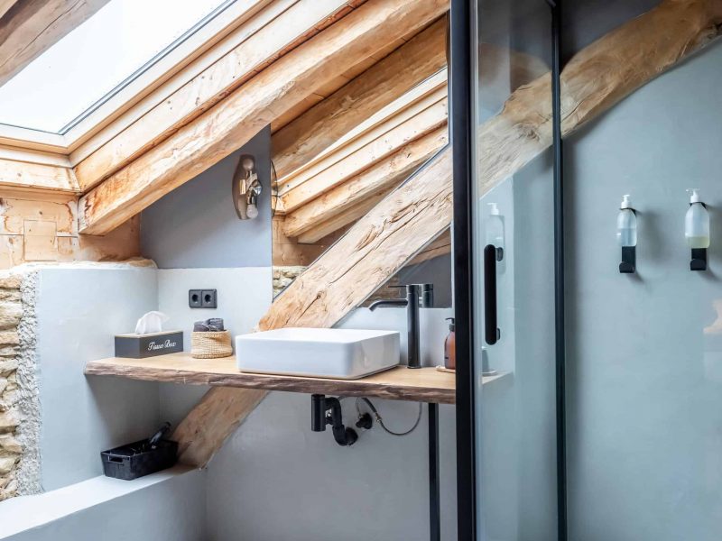 Shower-2-1-WMC578-03