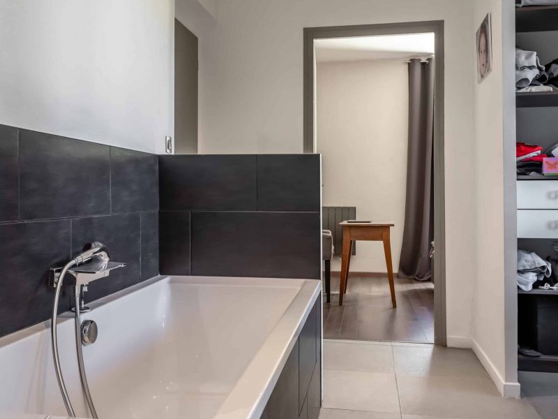 Shower-dressing-WMC649