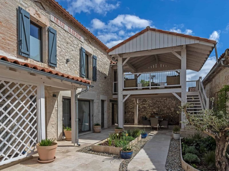 Terrace-close-WMC692