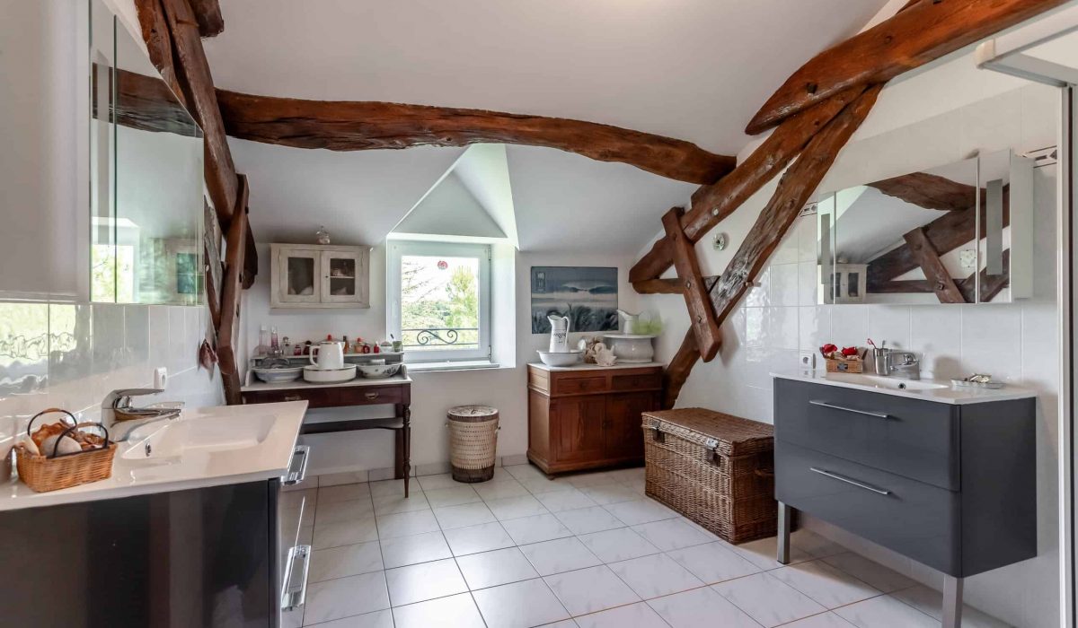 Salle de bain à l'étage-2-WMC436