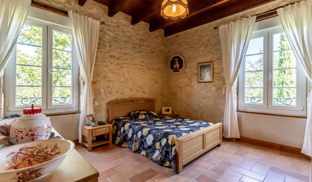 Chambre à l'étage-WMC436