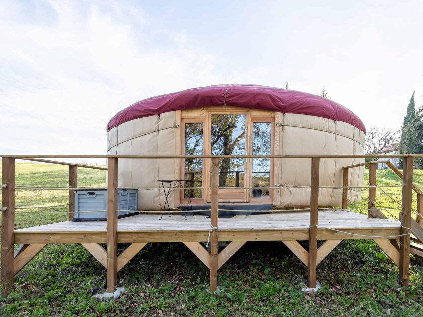 Yurt-exterior-WMC202
