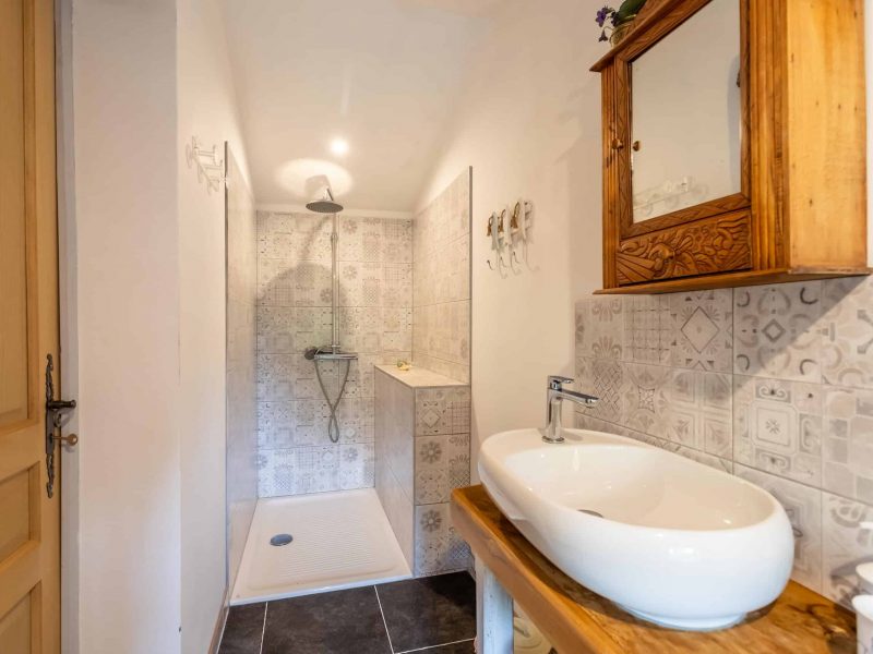 annexe-shower-1-wmc606