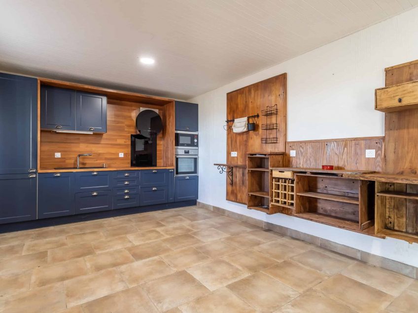 basementkitchen-2-wmc659