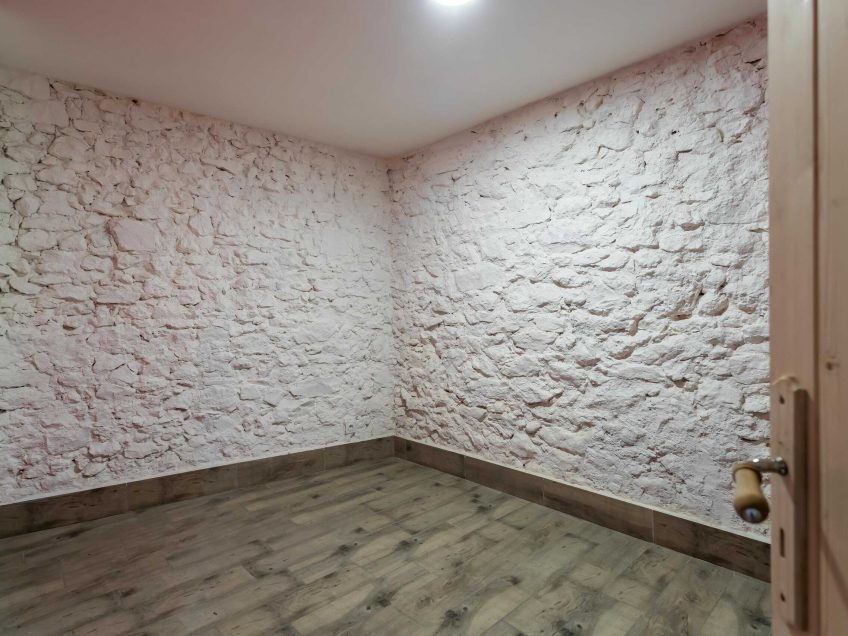 basementsleep-1-wmc659