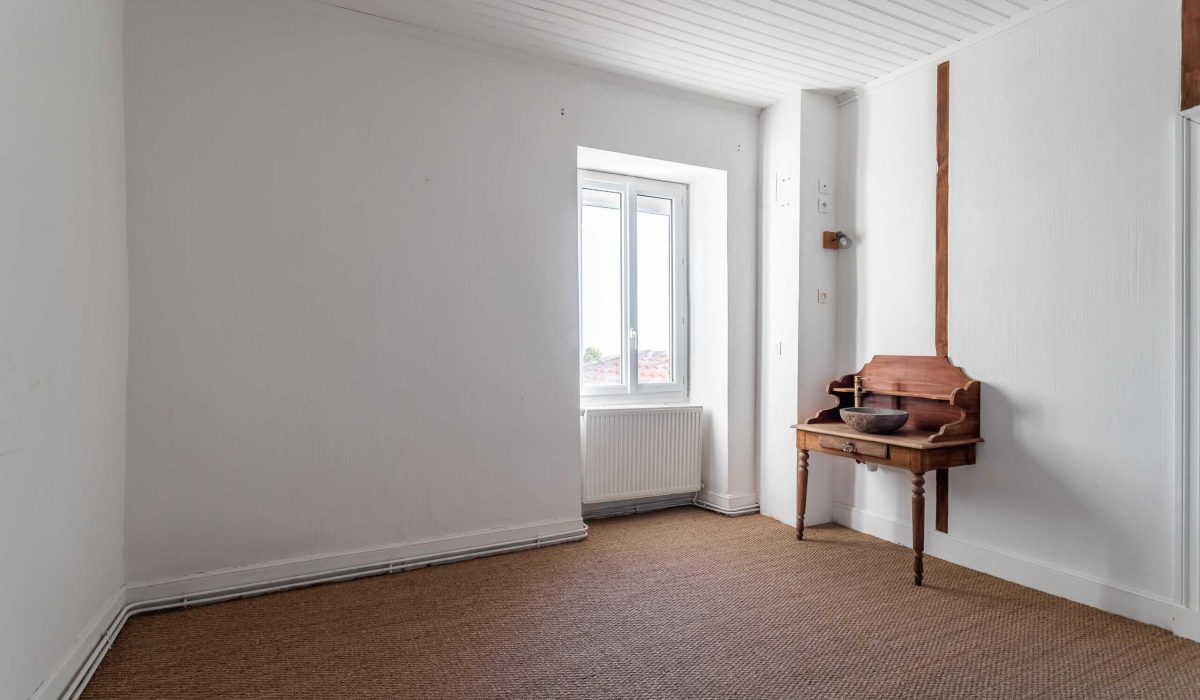 basementsleep-2-wmc659