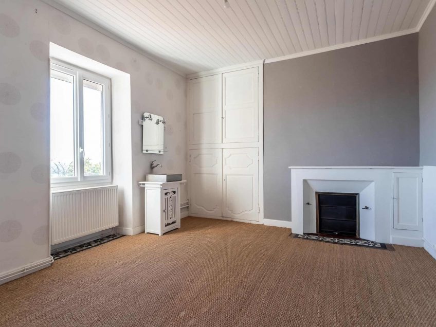 basementsleep-3-wmc659