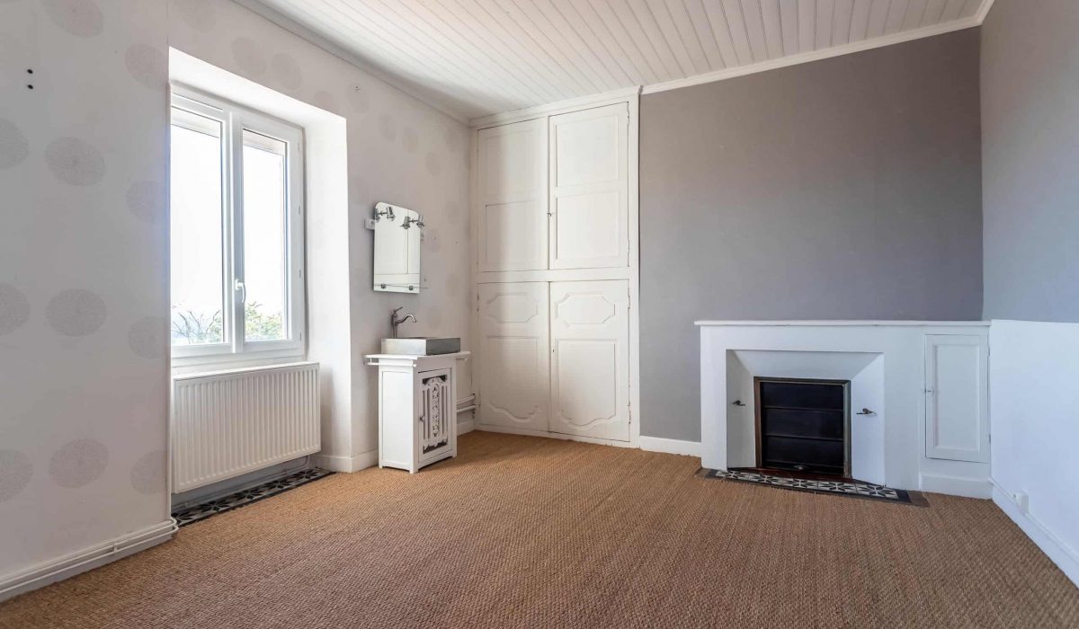 basementsleep-3-wmc659