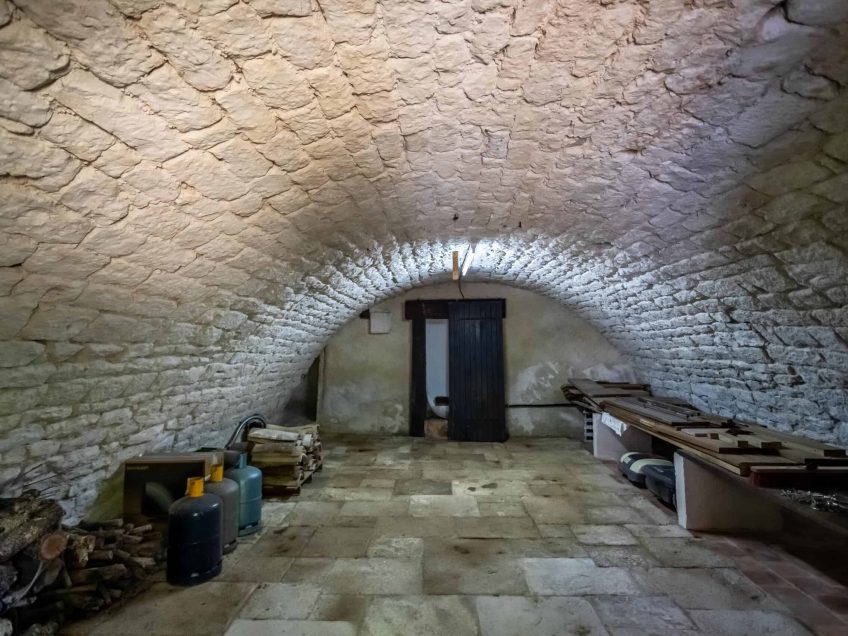 cave-1-wmc609