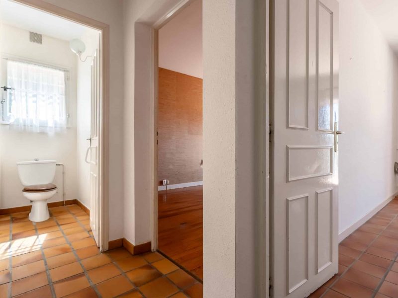 corridor-1-WMC603-05