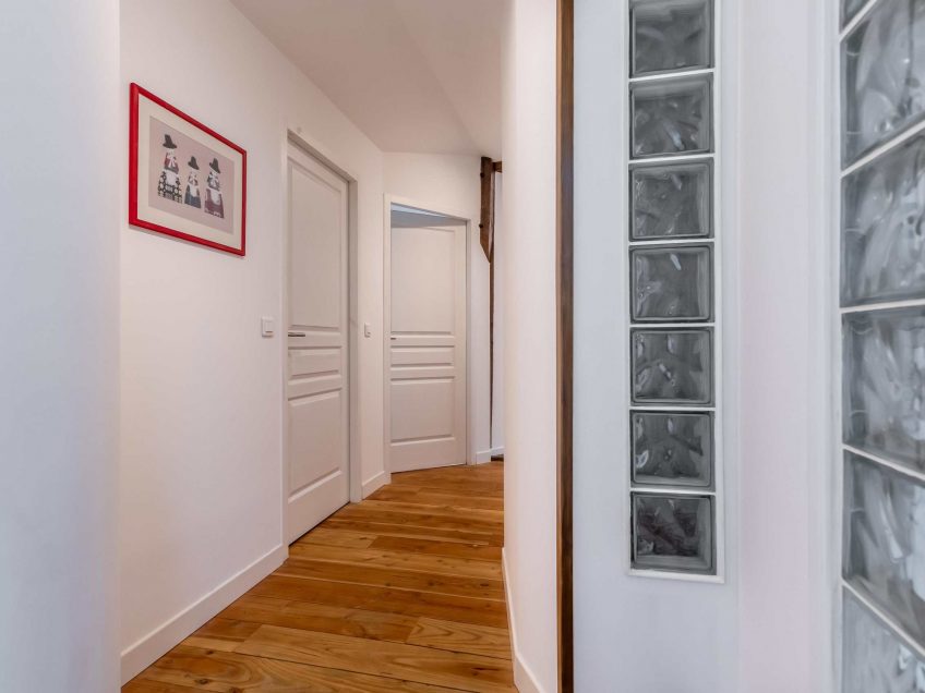 landong-4-upstairs-2-WMC652-16