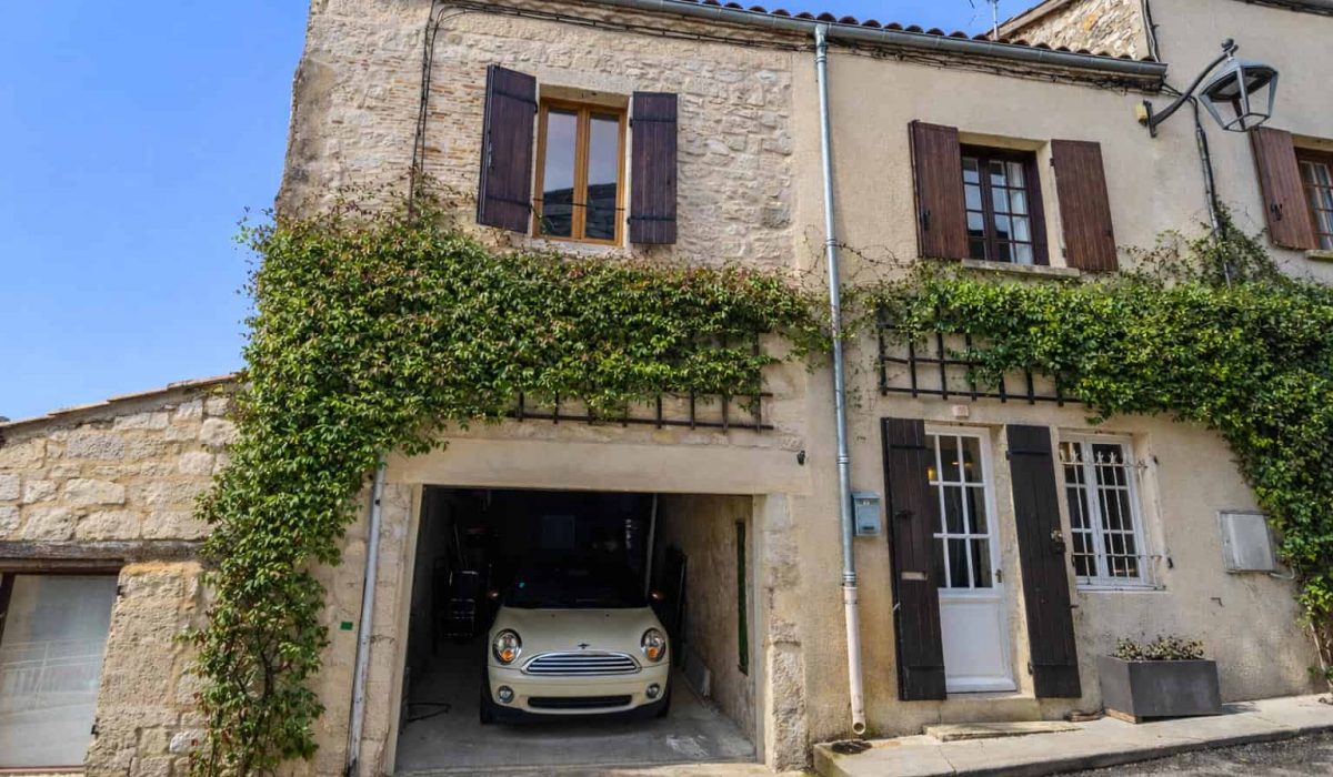 Village house with indoor pool, courtyard garden and garages