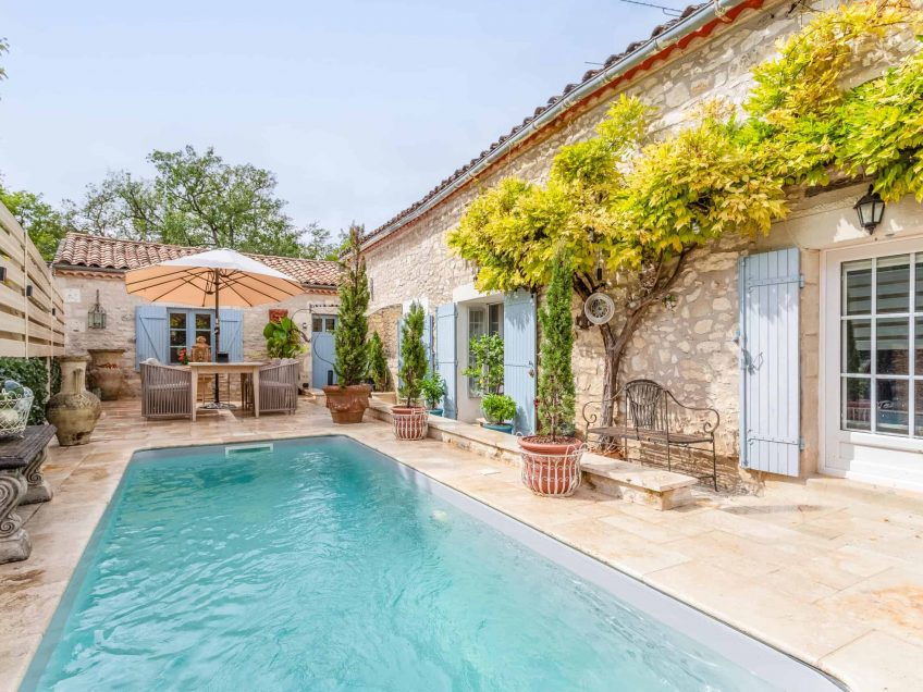 Country house with pool