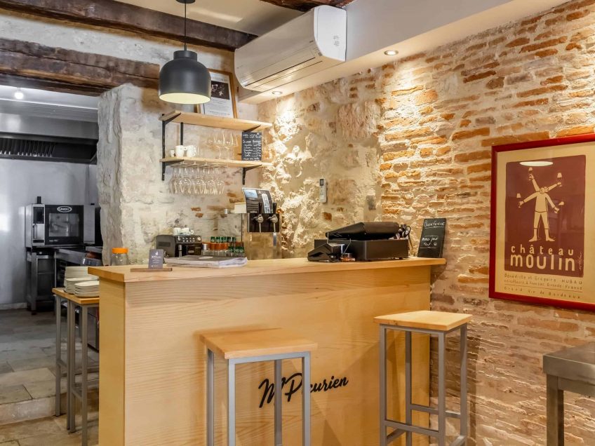 restaurant-4-wmc635