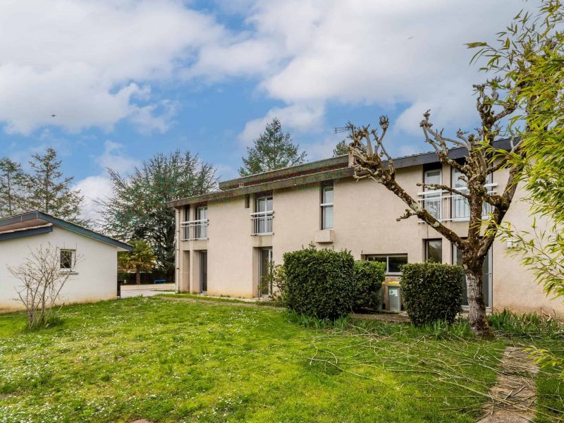 side-house-wmc370 (1)