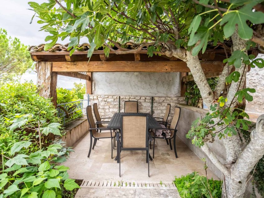 terrasse-1-wmc646
